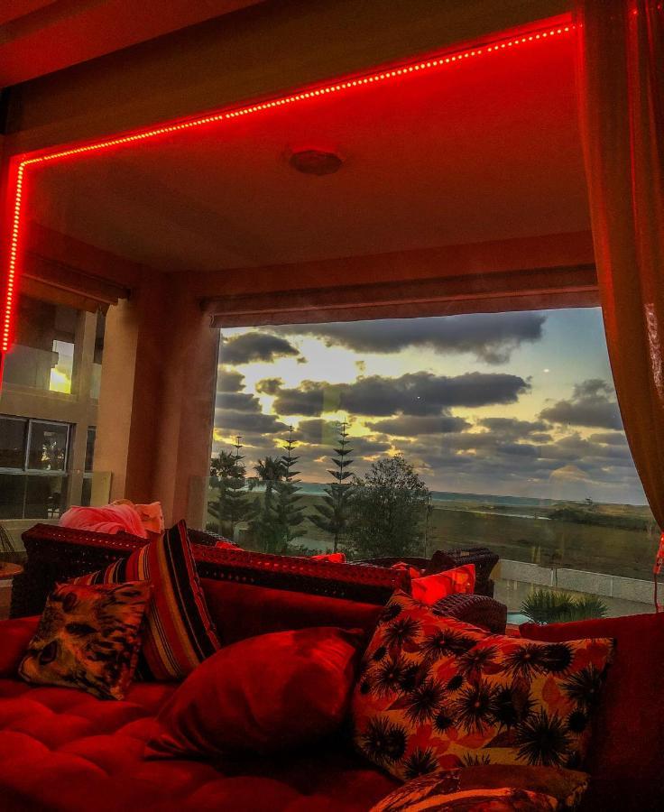 Cozy & Luxurious Apartment With Seaview ブズニカ エクステリア 写真